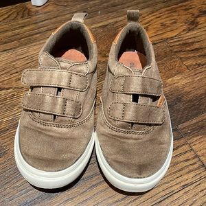 Toddler 8 Brown Sneakers